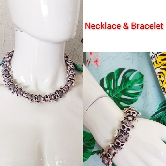 Skull and bones necklace set - Picture 1 of 6